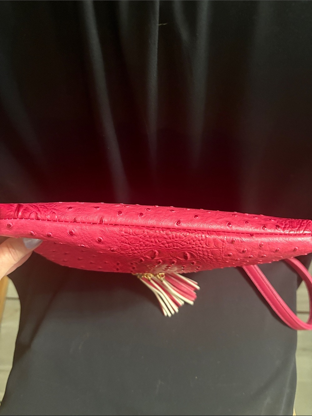NWOT Hot Pink Faux Ostrich Crossbody Bag with Tassel Accent - Picture 8 of 10